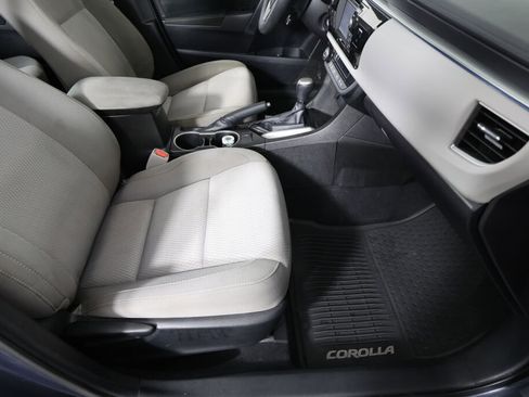 Used 2015 Toyota Corolla LE image 25