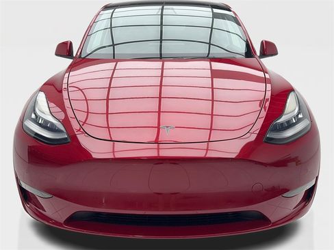 Used 2021 Tesla Model Y Long Range image 4