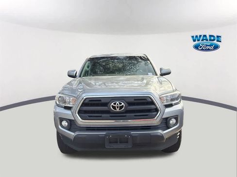 Used 2016 Toyota Tacoma SR5 image 2