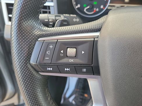 Used 2024 Mitsubishi Outlander SE image 23