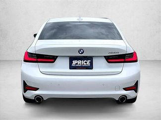 Used 2018 BMW 320i Sedan RWD video 4