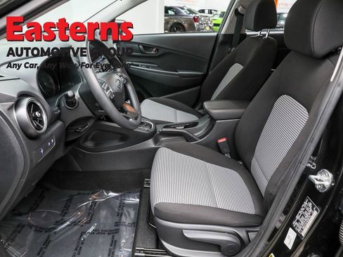 Used 2022 Hyundai Kona SE w/ Winter Weather Package image 14