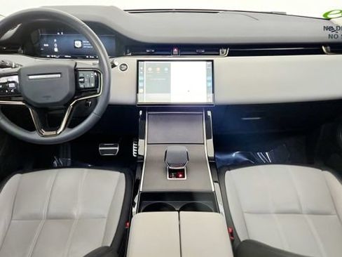 Used 2024 Land Rover Range Rover Evoque Dynamic SE AWD/4WD image 49