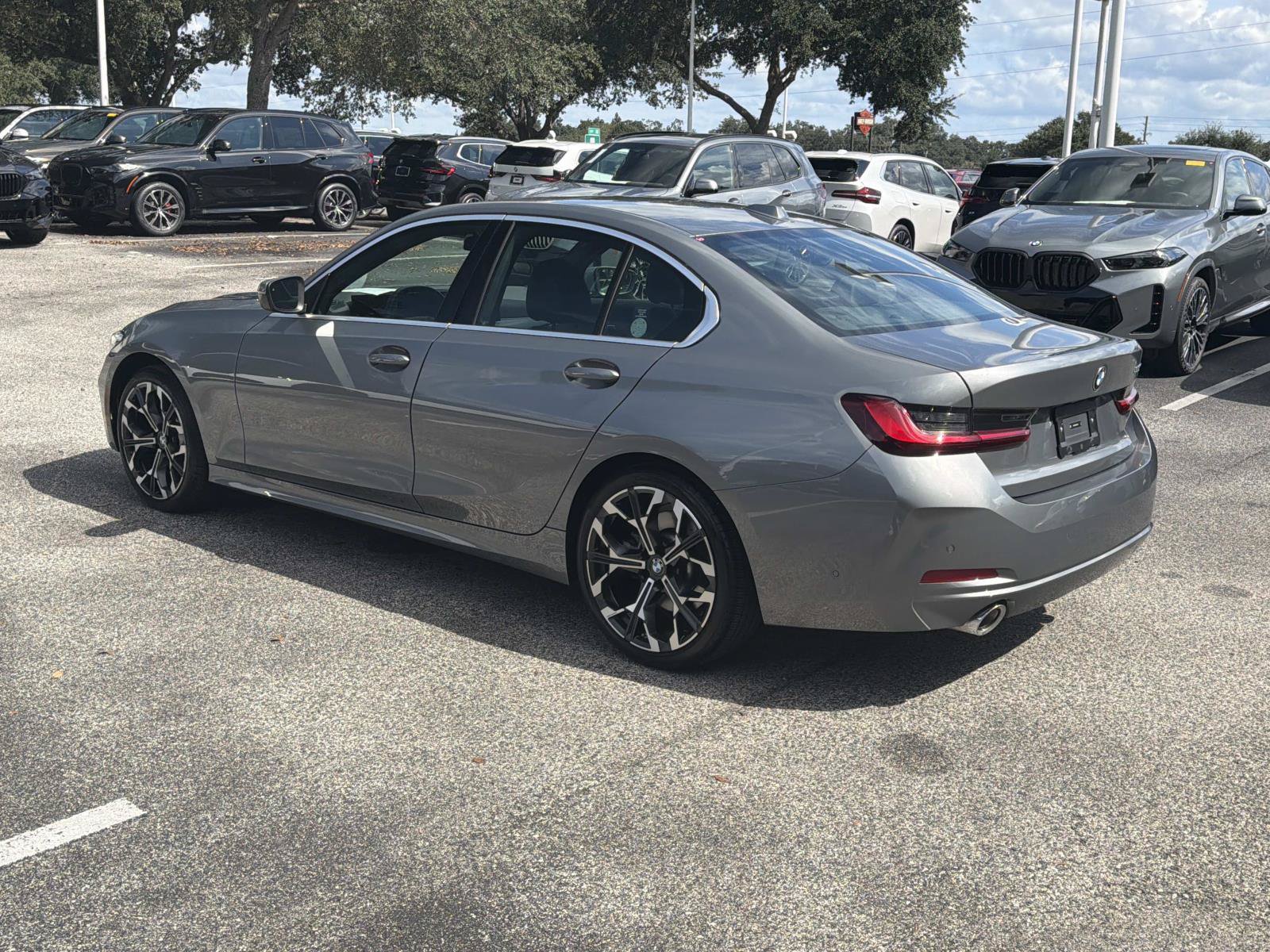 Certified 2026 BMW 330i Sedan RWD image 5