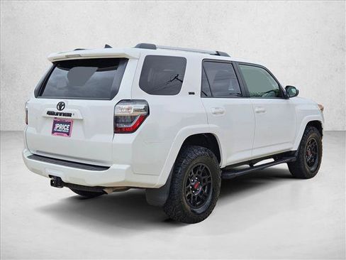 Used 2019 Toyota 4Runner SR5 AWD/4WD image 5