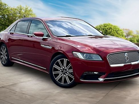 Used 2017 Lincoln Continental Reserve w/ Technology Package FWD image 11