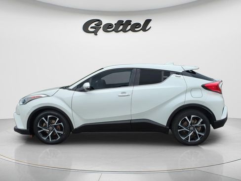 Used 2019 Toyota C-HR Limited FWD image 8