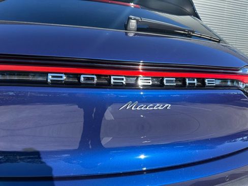 Used 2026 Porsche Macan AWD/4WD image 28