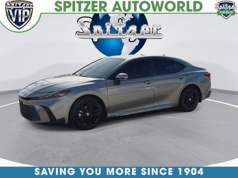 Used 2025 Toyota Camry XSE image 5