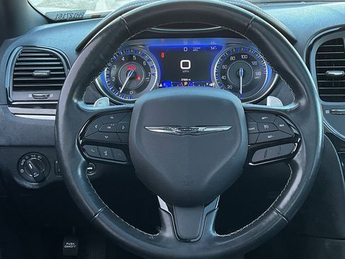 Used 2022 Chrysler 300 S image 22