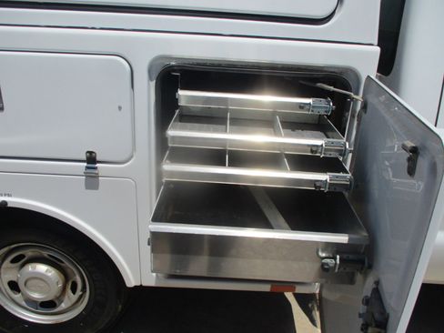 Used 2013 Ford F350 XL image 25