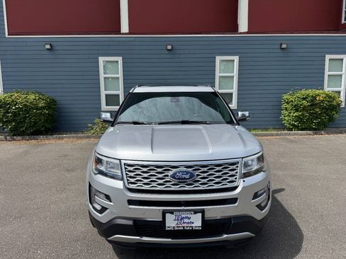 Used 2017 Ford Explorer Platinum AWD/4WD image 9