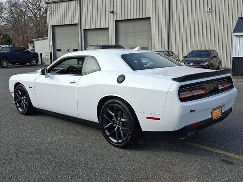 Certified 2023 Dodge Challenger R/T w/ Plus Package image 6