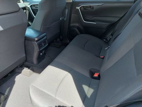 Certified 2022 Toyota RAV4 LE AWD/4WD image 13