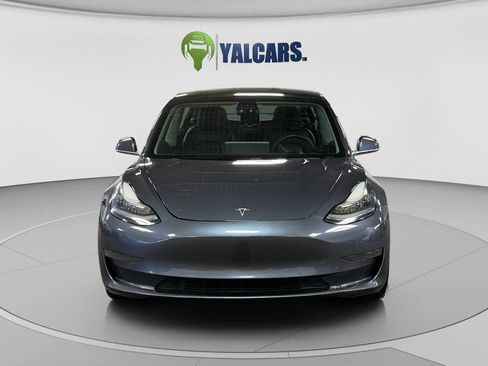 Used 2020 Tesla Model 3 Standard Range RWD image 8