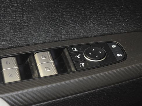 Used 2024 Mitsubishi Outlander SEL image 33