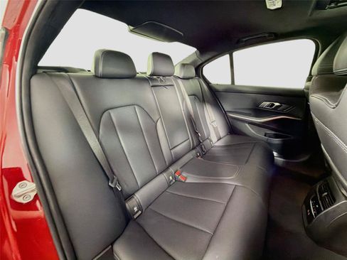 Used 2022 BMW 330i Sedan w/ Driving Assistance Package RWD image 22