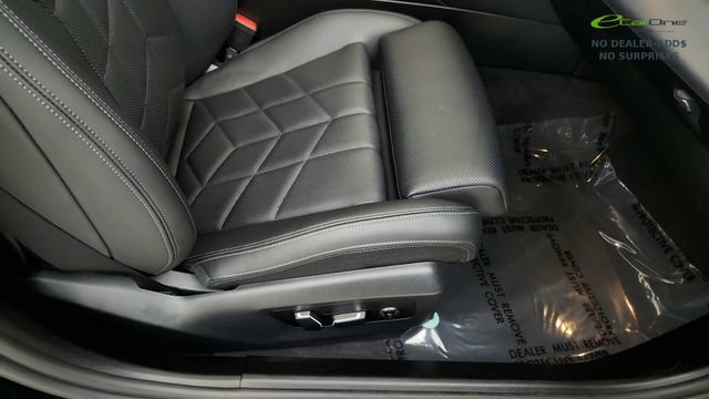 Used 2024 BMW i5 eDrive40i w/ M Sport Package RWD image 37