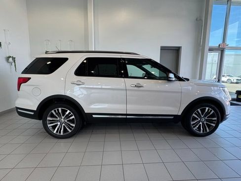 Used 2018 Ford Explorer Platinum AWD/4WD image 31