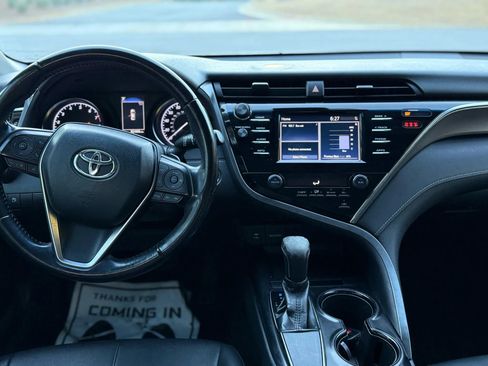 Used 2018 Toyota Camry SE image 22