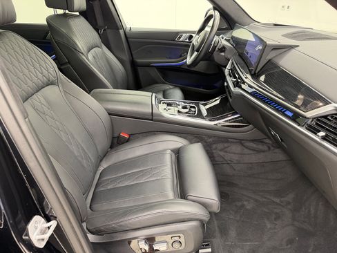 Certified 2024 BMW X7 M60i w/ Executive Package AWD/4WD image 23