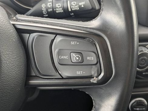 Used 2021 Jeep Wrangler Sport AWD/4WD image 28