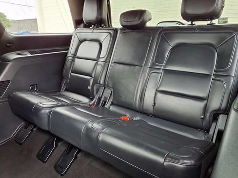 Certified 2023 Lincoln Navigator Reserve RWD image 6