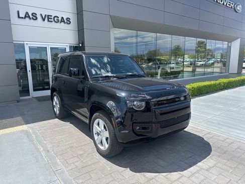 Used 2024 Land Rover Defender 90 X-Dynamic SE AWD/4WD image 3