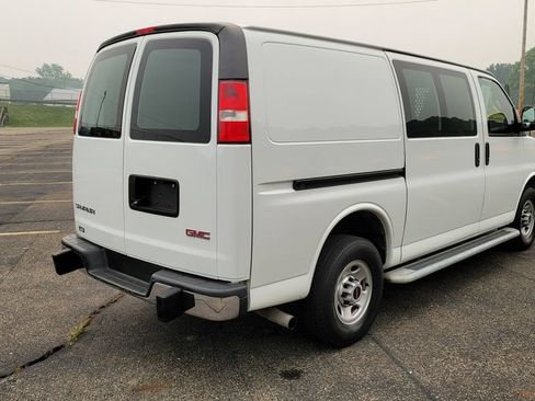 Used 2019 GMC Savana 2500 w/ Driver Convenience Package RWD image 12
