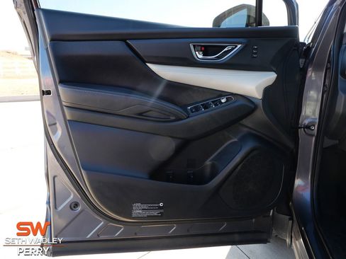 Used 2022 Subaru Ascent Limited image 12