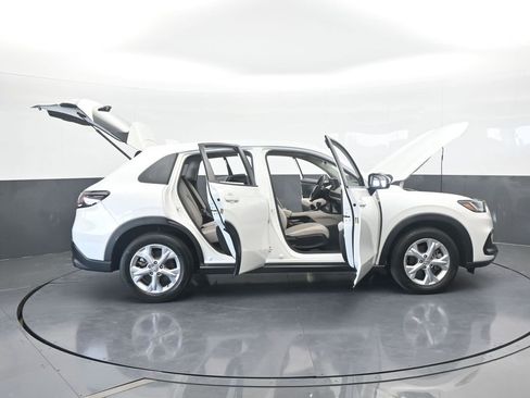 Used 2023 Honda HR-V LX image 71