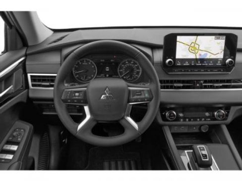 Used 2024 Mitsubishi Outlander SE AWD/4WD image 7