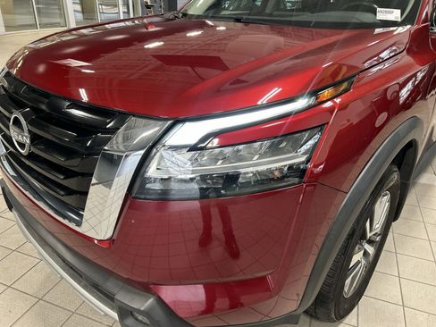 Certified 2023 Nissan Pathfinder SL image 36
