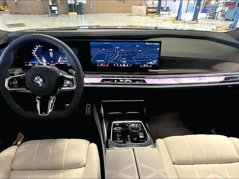 New 2026 BMW 760i xDrive w/ Executive Package AWD/4WD image 5