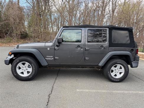 Used 2017 Jeep Wrangler Unlimited Sport w/ Quick Order Package 24S image 12