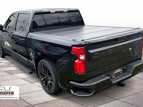 Used 2021 Chevrolet Silverado 1500 RST image 2