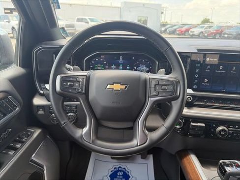 Used 2025 Chevrolet Silverado 1500 High Country AWD/4WD image 15