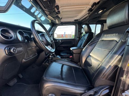 Used 2018 Jeep Wrangler Unlimited Sahara w/ Safety Group AWD/4WD image 22