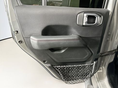 Used 2020 Jeep Gladiator Rubicon image 25