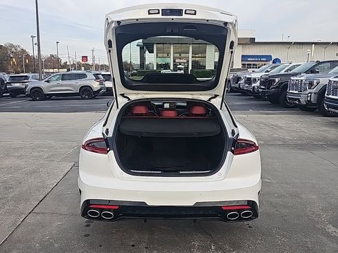 Used 2019 Kia Stinger GT1 image 6