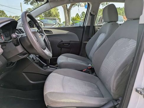 Used 2019 Chevrolet Sonic LT FWD image 21