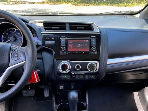 Used 2018 Honda Fit LX image 9