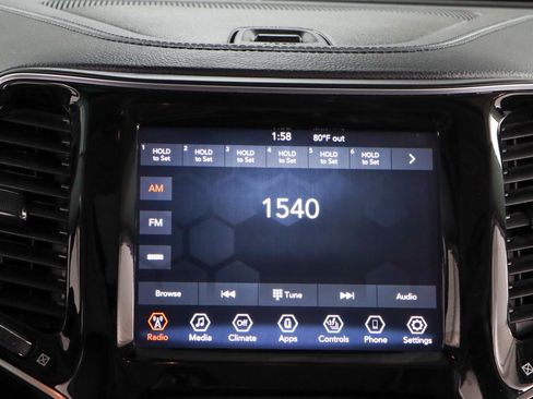 Used 2022 Jeep Cherokee Limited AWD/4WD image 19