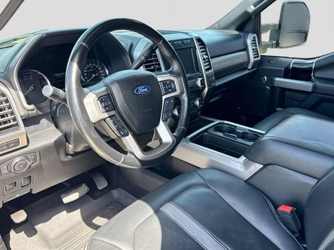 Used 2018 Ford F350 Platinum w/ Platinum Ultimate Package AWD/4WD image 2