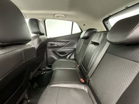 Used 2022 Buick Encore Preferred image 7