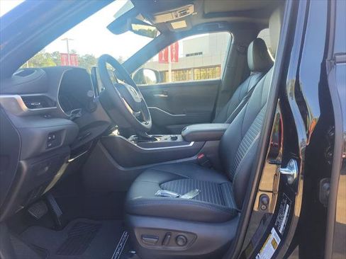 Certified 2026 Toyota Highlander XSE AWD/4WD image 15
