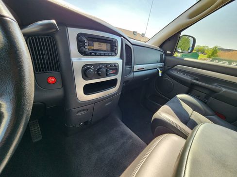 Used 2005 Dodge Ram 1500 Truck 2WD Quad Cab image 28