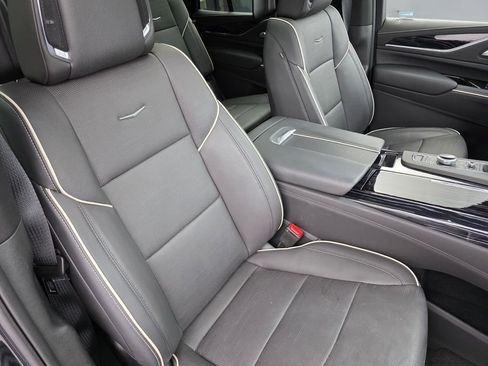 Used 2023 Cadillac Escalade Sport w/ LPO, ONYX Package AWD/4WD image 34