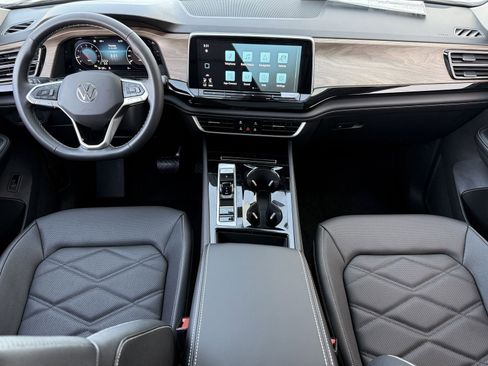 New 2026 Volkswagen Atlas SE image 10