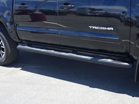 Certified 2020 Toyota Tacoma TRD Sport w/ Technology Package RWD image 10